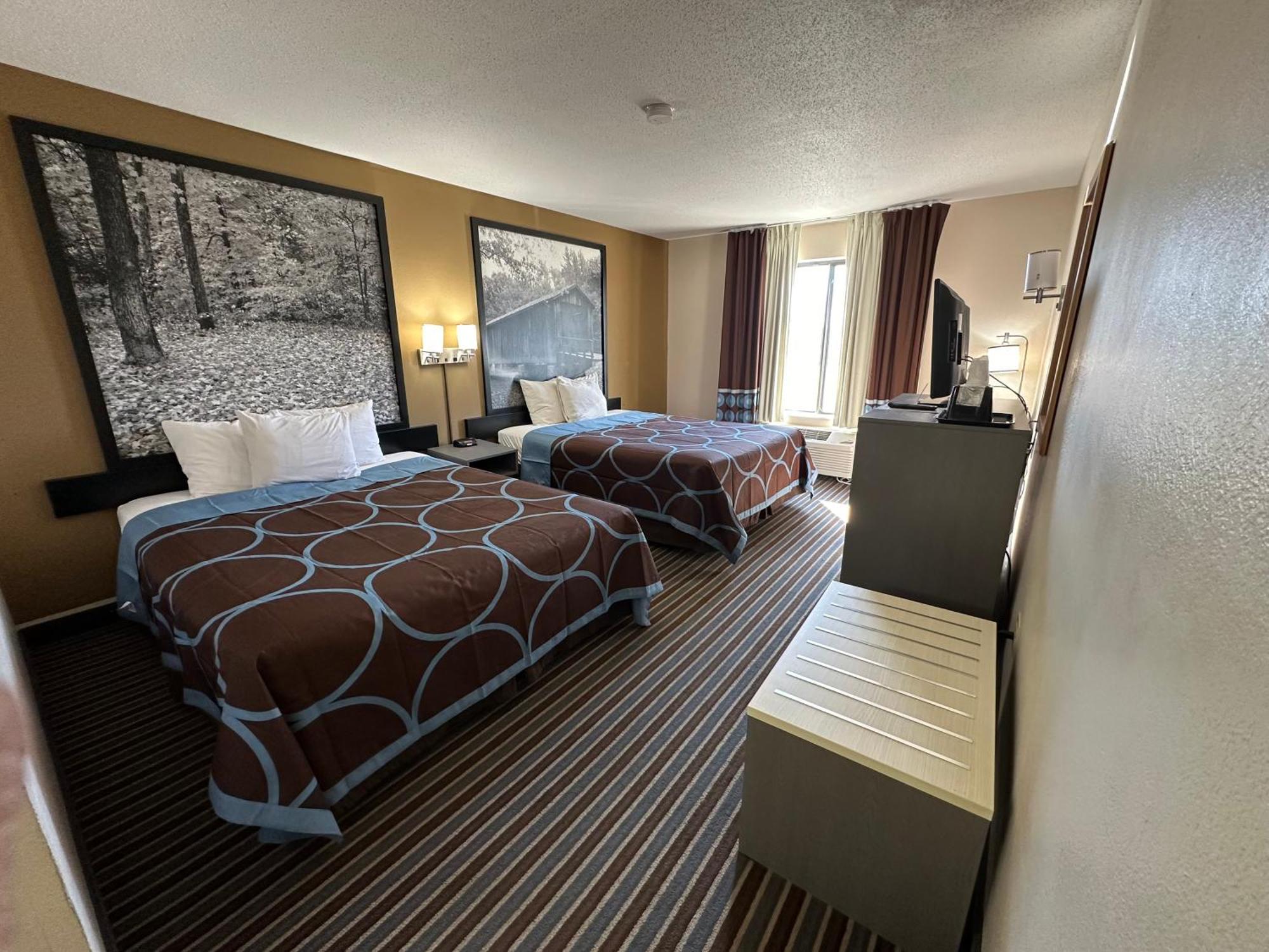 ซูเปอร์ 8 บาย วินด์แฮม โคลัมเบีย คล้าร์ก เลน Hotel ภายนอก รูปภาพ